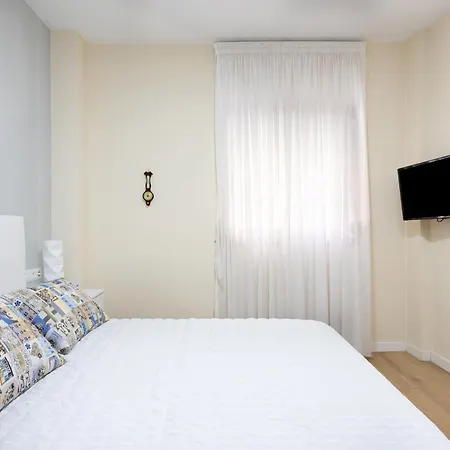 דירה Home2book Charming